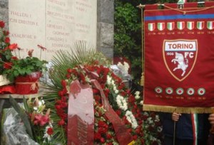 Torino-300x204 Cairo annuncia: "Pronto un charter per la messa di Superga"