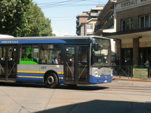 Bus-gtt-300x225 Bus dei rom preso a sassate: tanta paura, ma nessun ferito