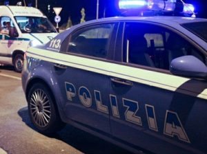 auto-polizia-300x224 Nichelino: una donna uccide il marito a coltellate