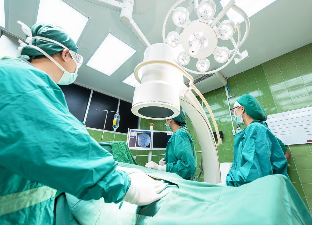 clinic-1807543_1280-1024x738 "Il futuro della Città della Salute": intervista a Livio Tranchida