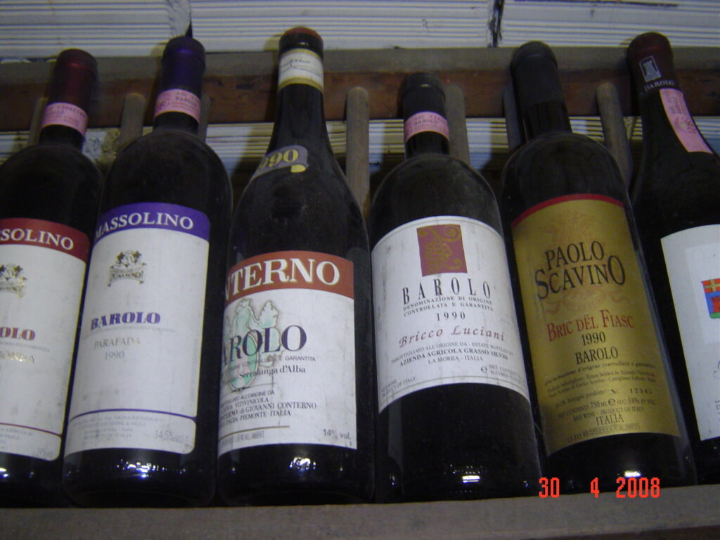 barolo-bottiglie-1024x768 In viaggio con i vignaioli indipendenti del Piemonte, Monchiero e il Barolo delle Rocche