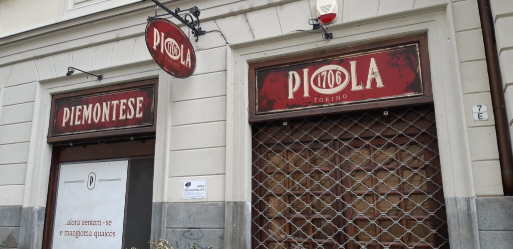 piola-1706-1-1024x498 Torino ritrova la Piola, ma anche la pizza di Napoli e la cucina di strada pugliese