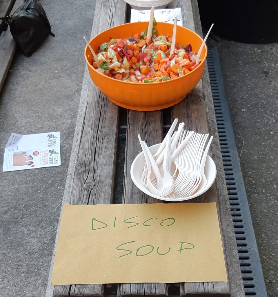 disco-soup1-959x1024 Carlin Petrini agli studenti: «date il giusto valore al cibo e siate soggetti attivi nel cambiamento»