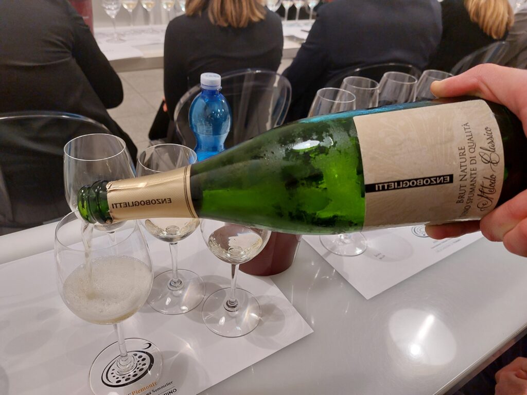 Boglietti-Nebbione18-1024x768 La degustazione del Nebbione, il metodo classico con le punte del Nebbiolo