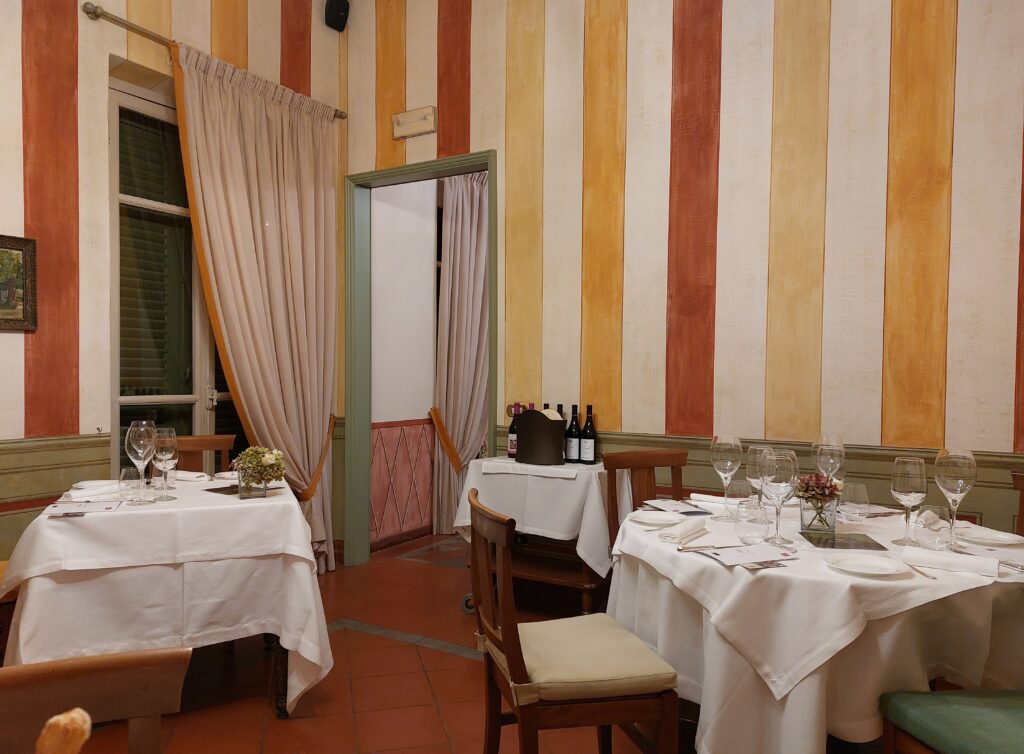 Gardenia-sala-1024x754 La Guida Michelin maltratta il Piemonte ma premia Cannavacciuolo