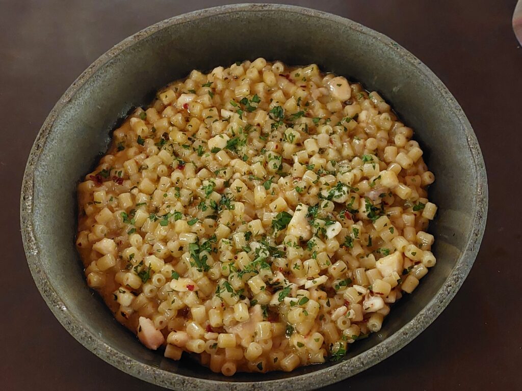 20241211_133330-1024x768 È arrivato un Bastimento carico di…prodotti del Salento