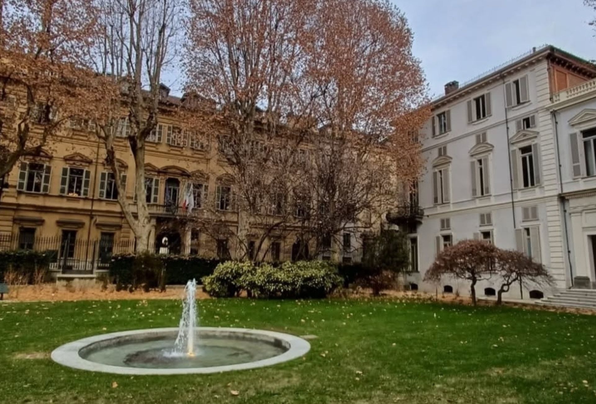giardino palazzo cisterna