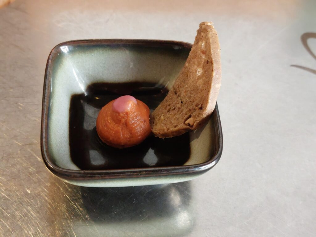 guviol-amuse-bouche-1024x768 Tirar tardi senza fretta in centro a Torino con baccalà e ribollita