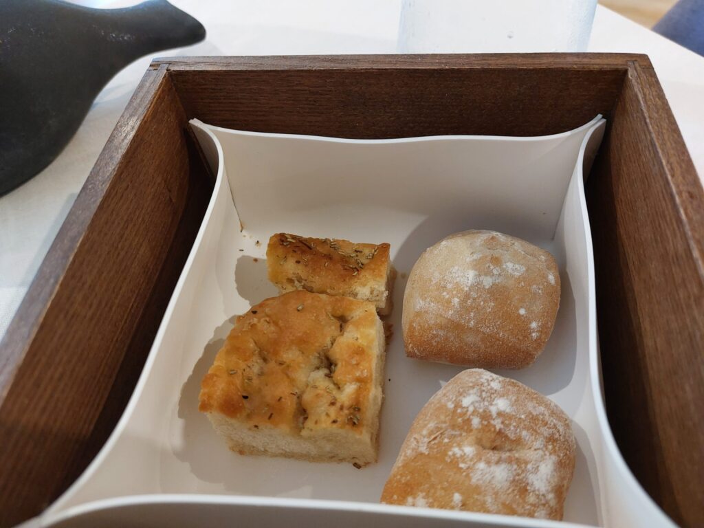 pane-e-focaccia-1024x768 Come si mangia da Camia a Fornaci di Novello