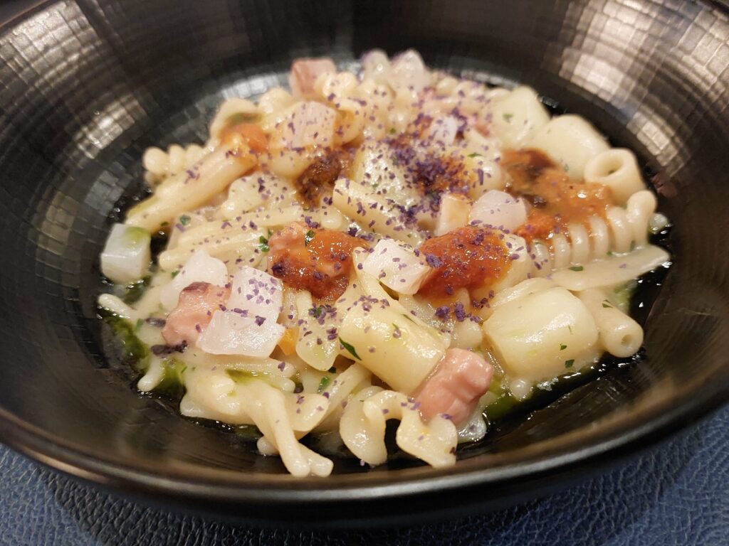 pasta-patate-ricciola-ricci-polpo2-1024x768 Sapori, profumi e colori del mare di Capri a Torino
