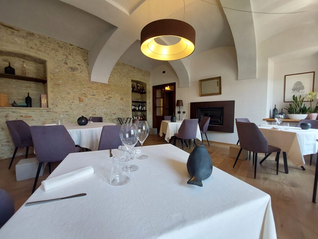 sala-caminetto2-1024x768 Come si mangia da Camia a Fornaci di Novello