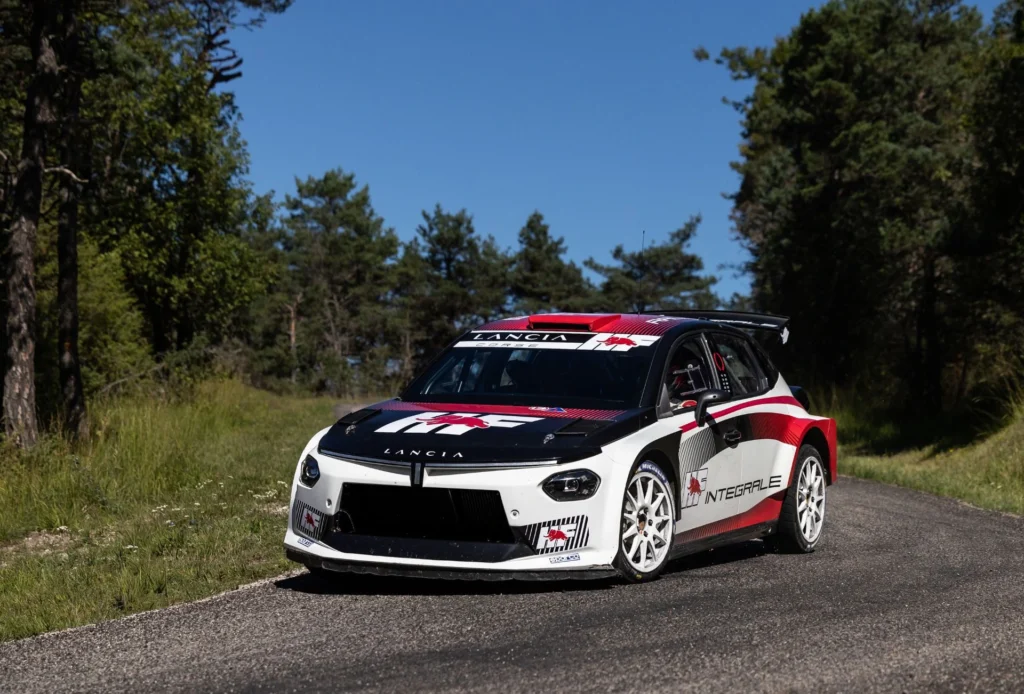Ypsilon_Rally2-1024x694 Ufficializzato il team di Lancia Corse HF nel Campionato del Mondo Rally 2026