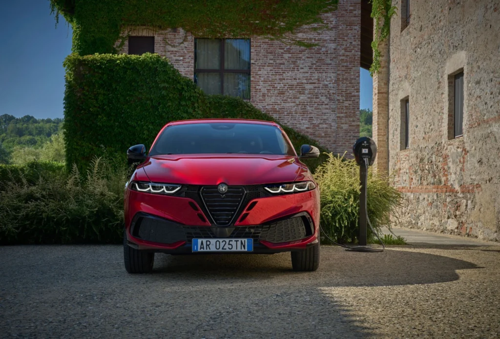 AlfaRomeo_Tonale-2-1024x694 Alfa Romeo Tonale, una nuova evoluzione