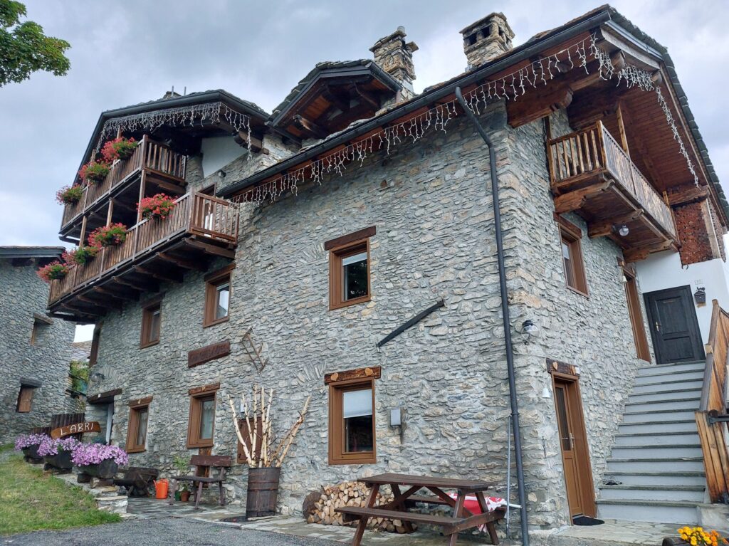 stanze-Vetan-1024x767 Undici Osterie che raccontano un viaggio gastronomico attraverso l’Italia