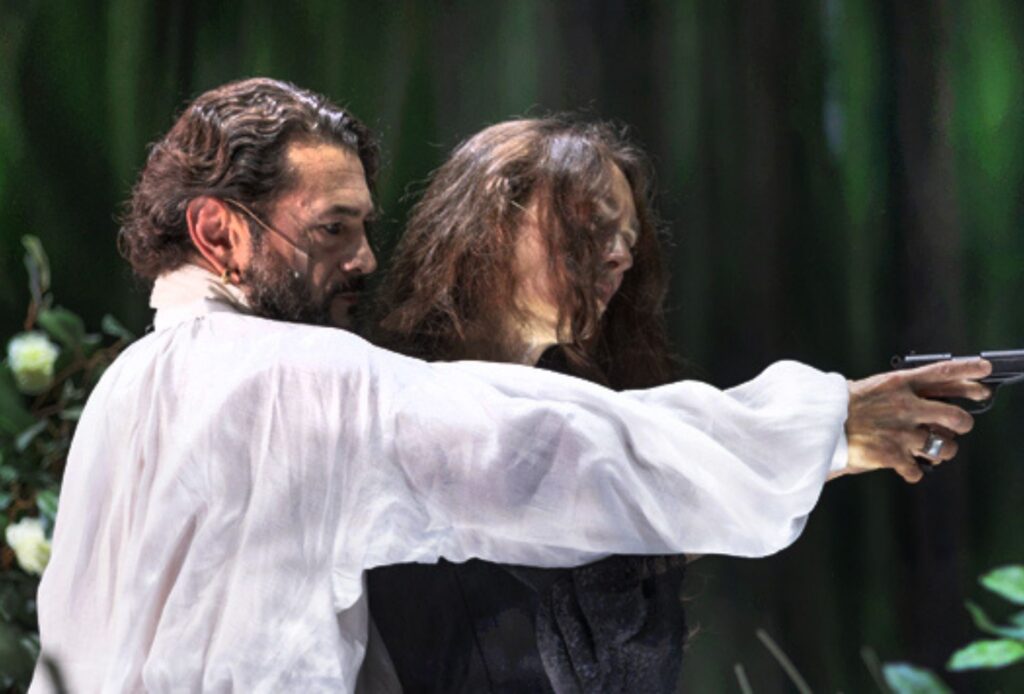 Riccardo_III_Carignano-1-1024x694 Riccardo III, le relazioni pericolose del potere al Teatro Carignano