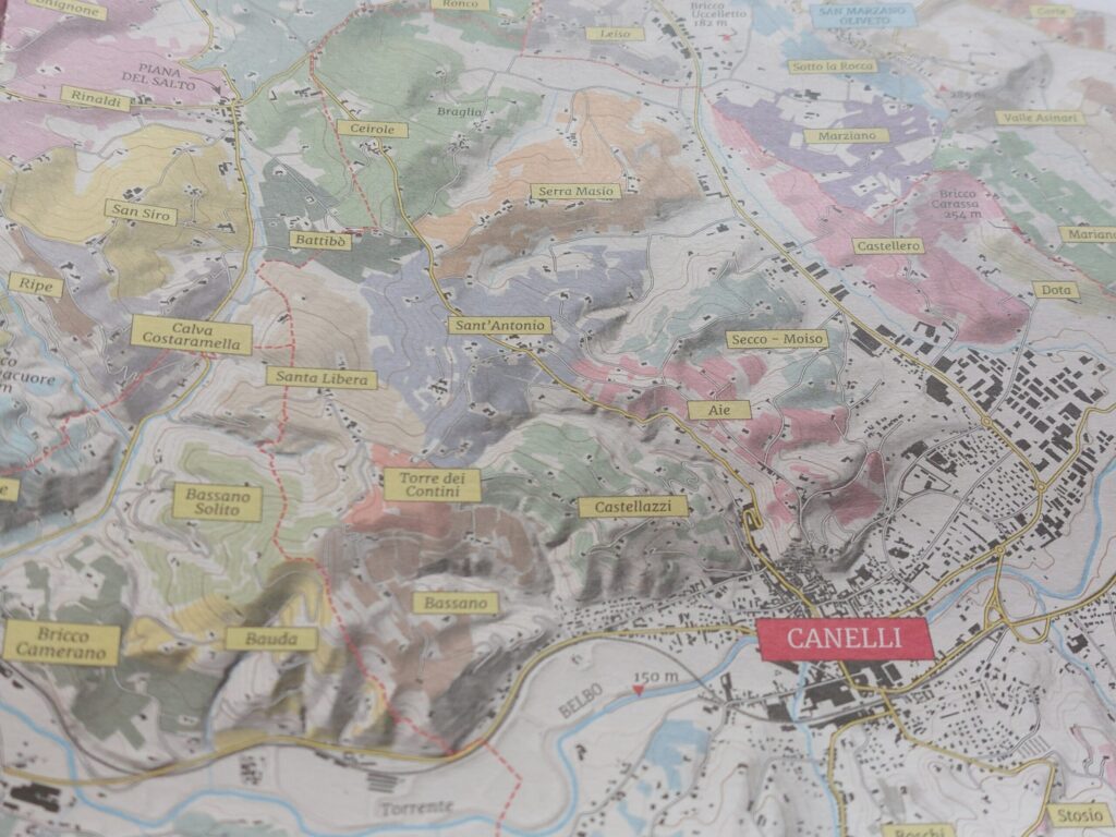 Canelli-carta-Enogea2-1024x768 Brindisi con il Canelli DOCG per la nuova mappa di Enogea