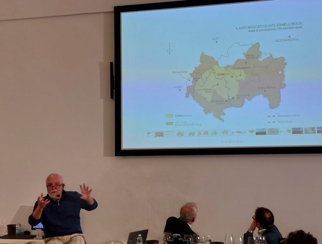 masnaghetti1-1024x778 Brindisi con il Canelli DOCG per la nuova mappa di Enogea