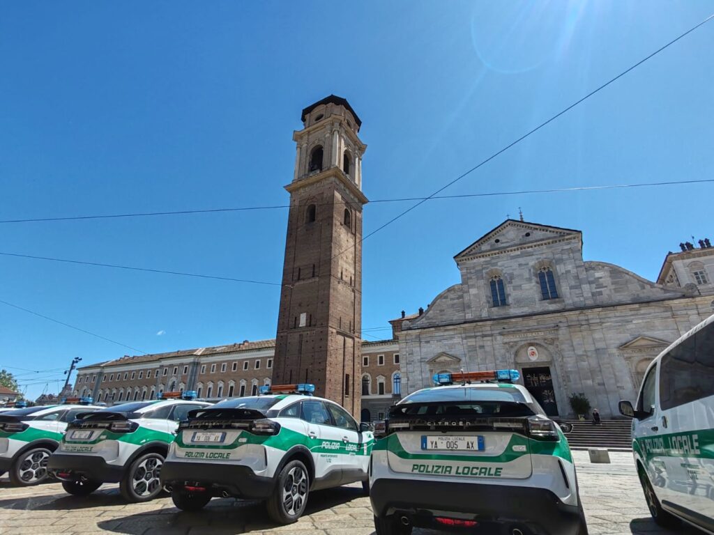 12_maggio_Nuovi-mezzi-Polizia-Locale-16-1024x768 Polizia Locale, 15 nuovi mezzi ibridi a disposizione degli agenti per il pattugliamento di prossimità